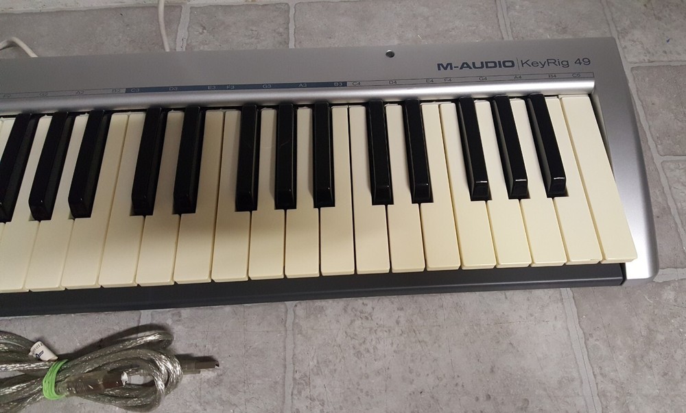 M-Audio KeyRig 49 49-Key USB Keyboard Controller STICKY SCROLL WHEELS