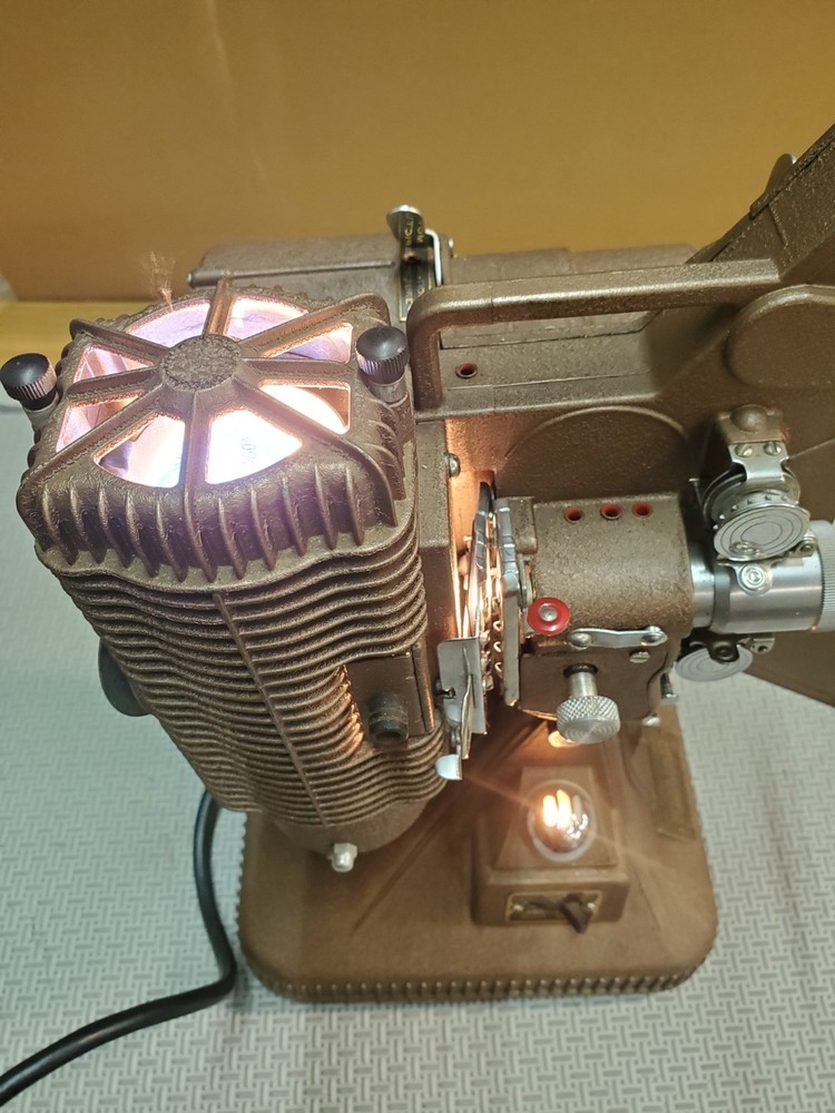 Keystone 8mm Projector Model K-108