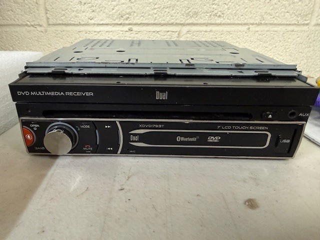 **USED** DUAL Electronics XDVD176BT CAR DVD/CD/Bluetooth Touch Screen