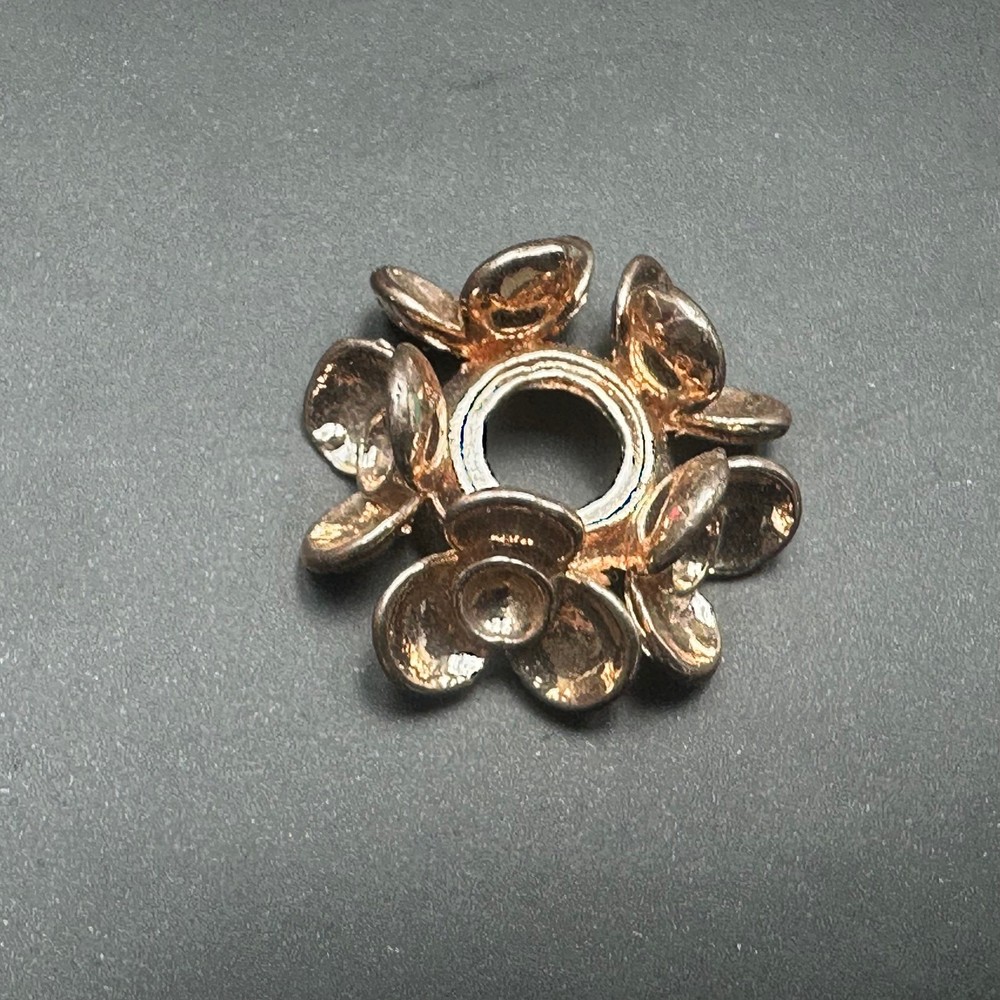Metal crystal small ball base