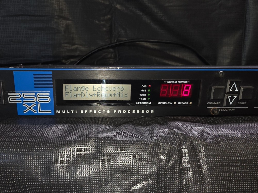 DigiTech DSP-256XL Multi Effects Processor