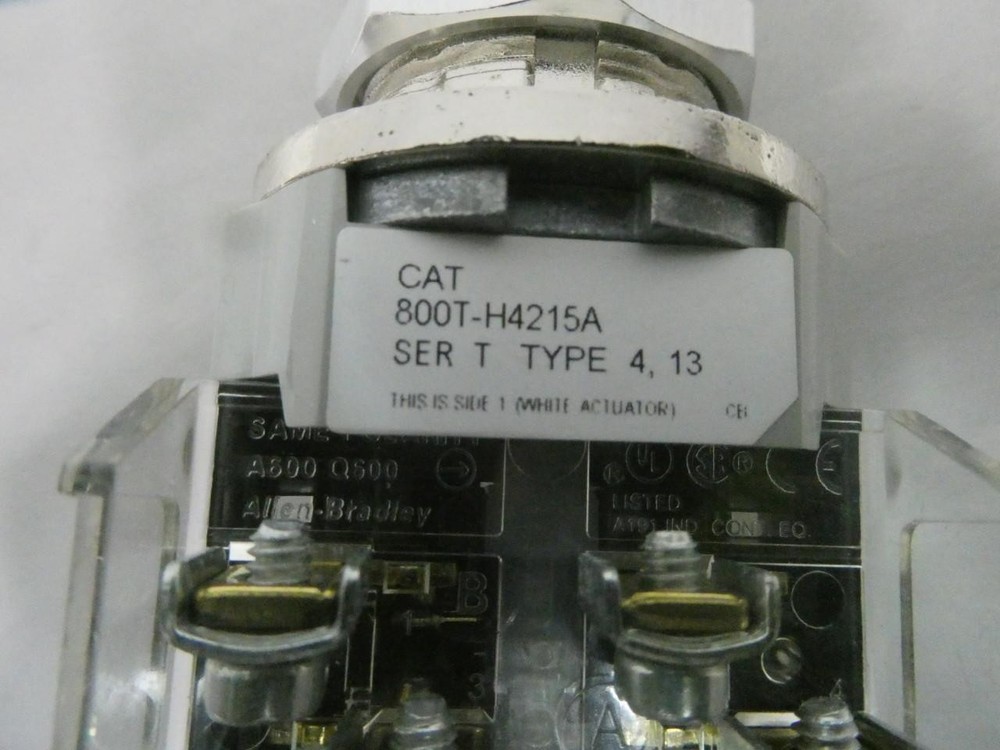 Allen Bradley 800T-H4215A Selector Switch