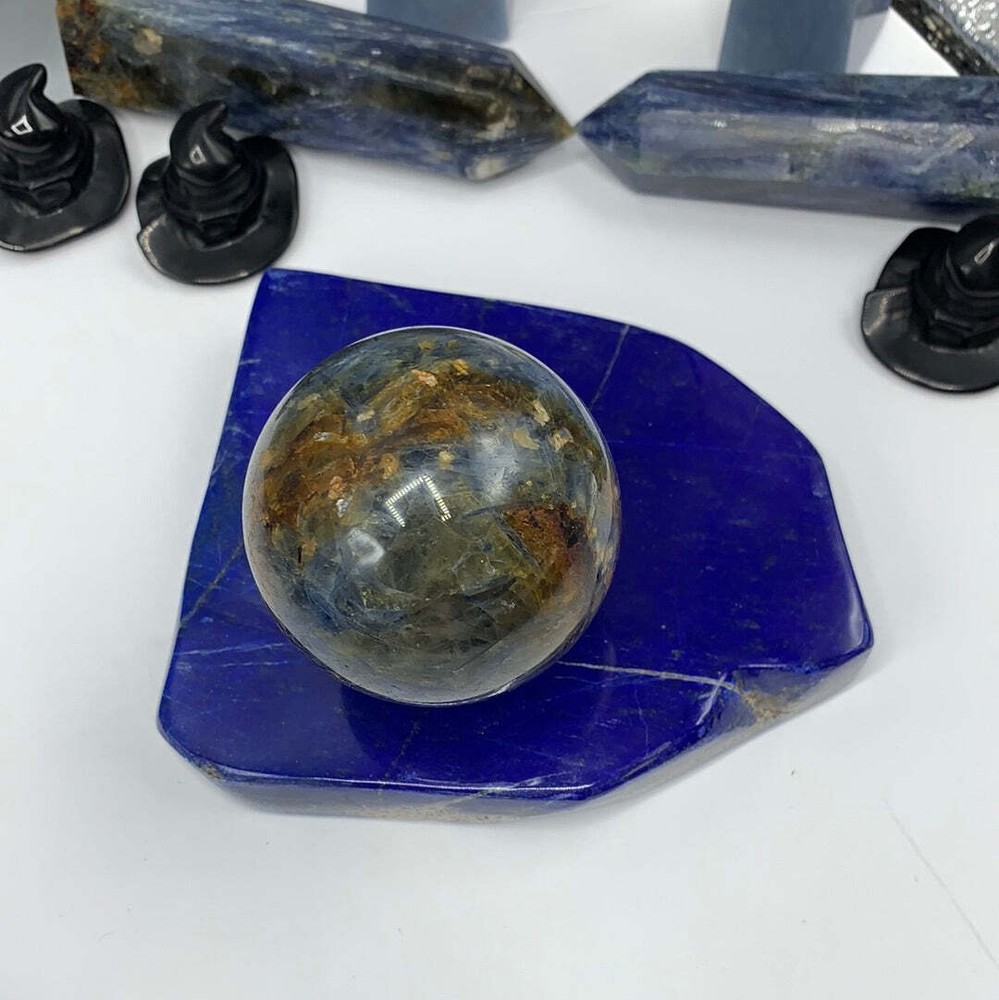Kyanite sphere I