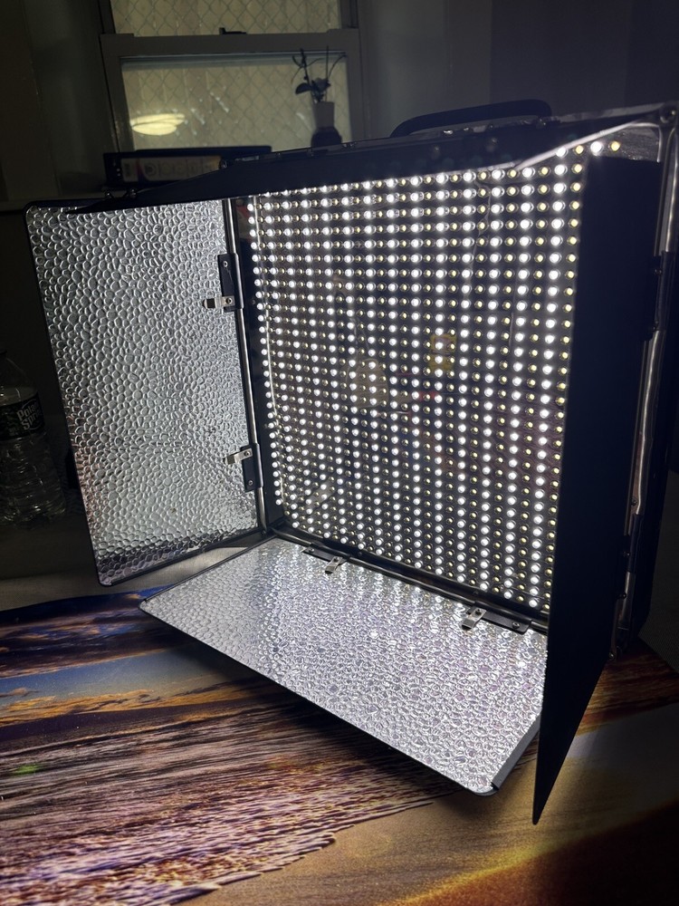Ikam IB1000 LED Light