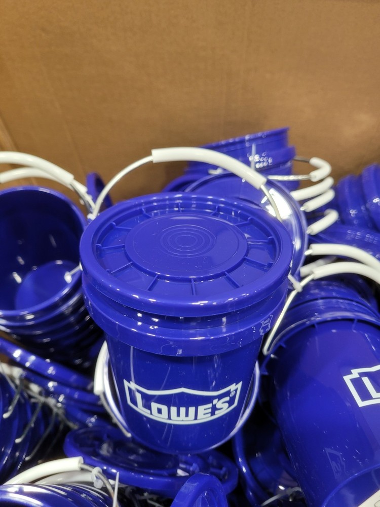 Lowe’s Mini Buckets with Lids – 1 Pack