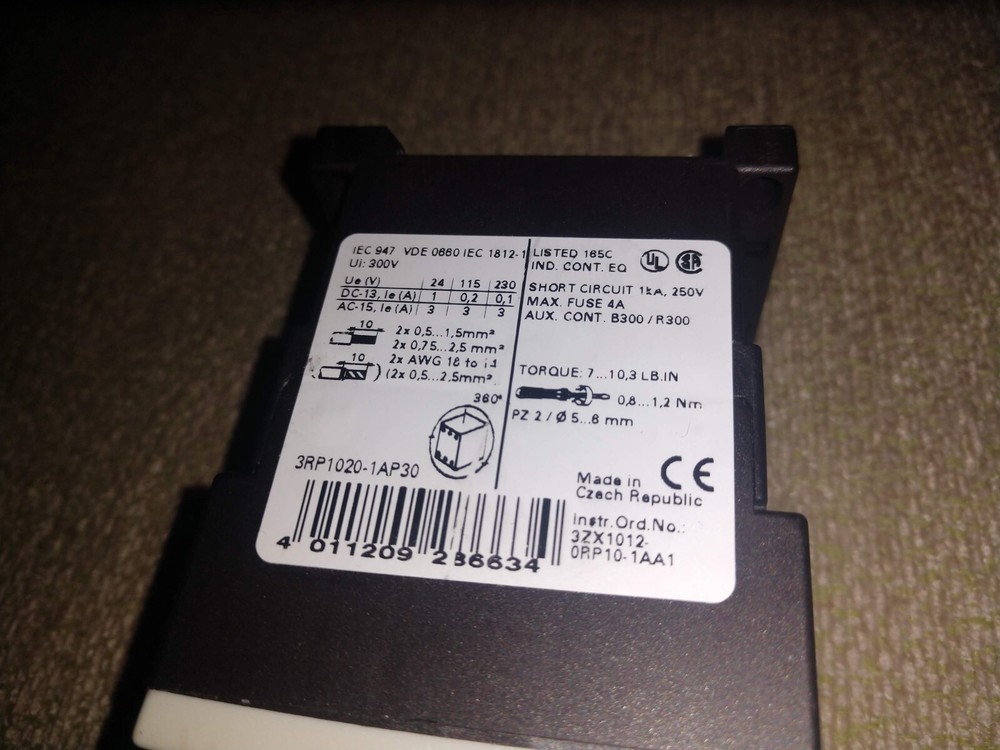 Siemens 3RP1020-1AQ30 Solid State Relay