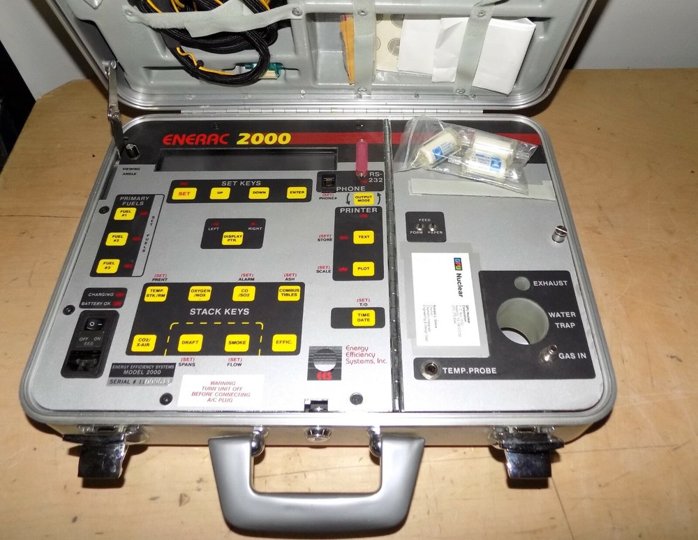 EES Enerac 2000 Portable Combustion Analyzer Model 2000 w/ Accessories