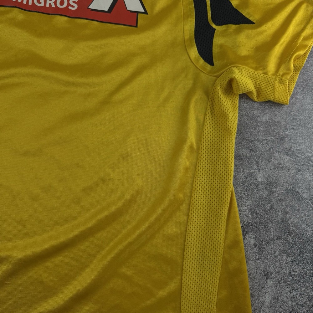 Puma BSC Young Boys 2000s Home Jersey / OBI Sponsor Patch