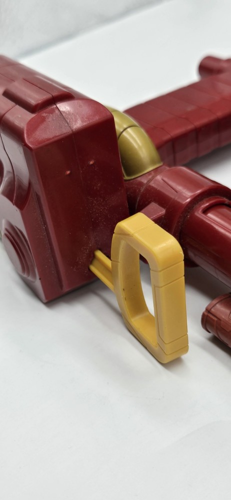 Marvel Iron Man Nerf Slide Blast Armor Dart Blaster 2015 Retractable Adjustable