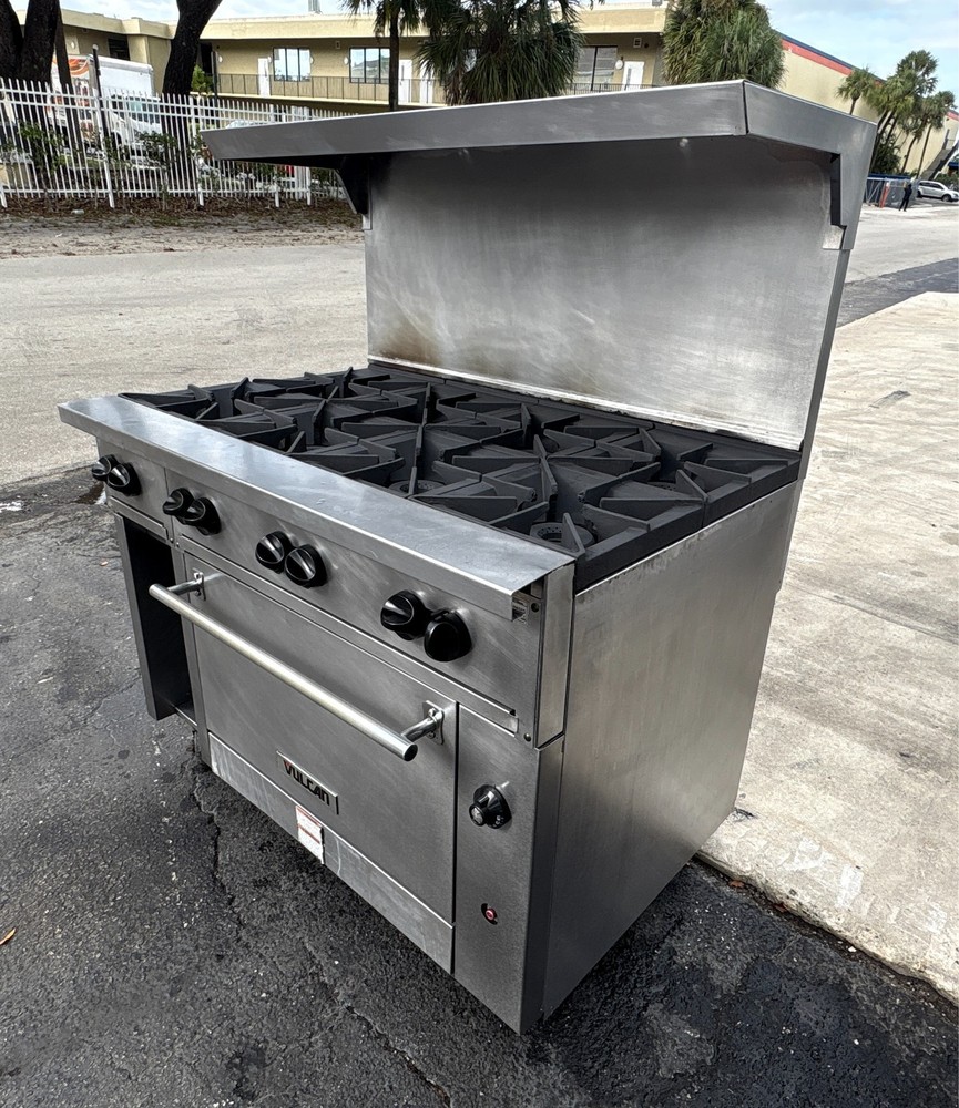 Vulcan 8 burner Range Oven - Model - 48s-8bn