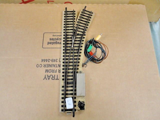Marklin Ho Model Track 3900  MW Right hand switch set #9  nice!