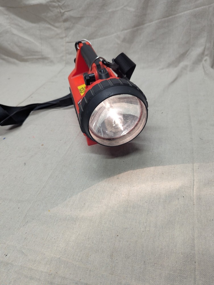 Streamlight LiteBox EMS Firefighter Flashlight With Charger