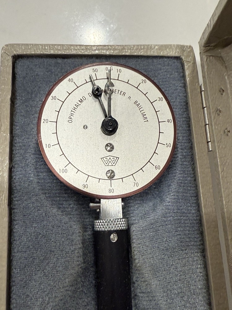 Vintage Bailliart Ocular Dynamo-meter w case, made in Germany