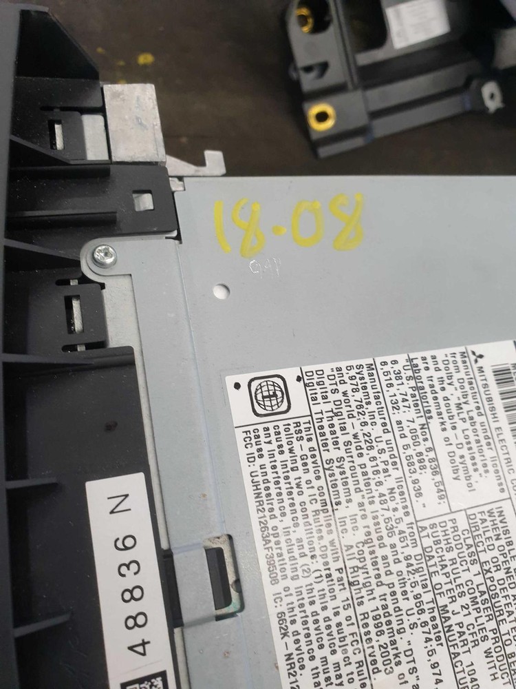 10 MERCEDES E350 Command Head Unit ID# 2129063201