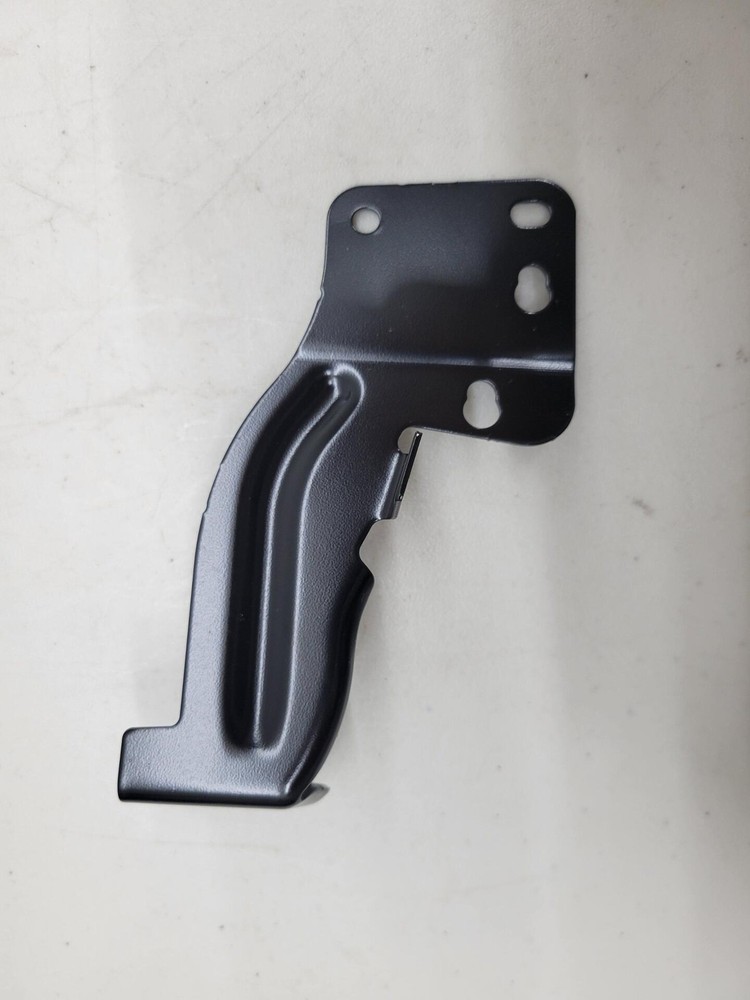 Audi Retaining Bracket 8R0-941-355
