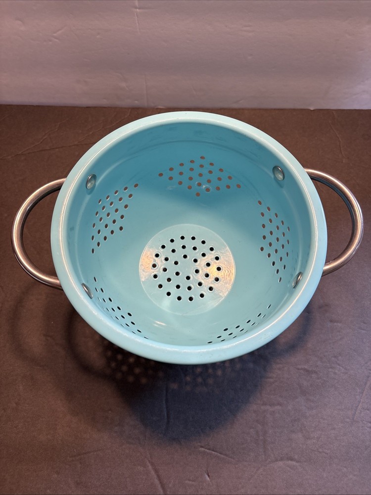 Turquoise Small Metal Enamelware Colander( S4)