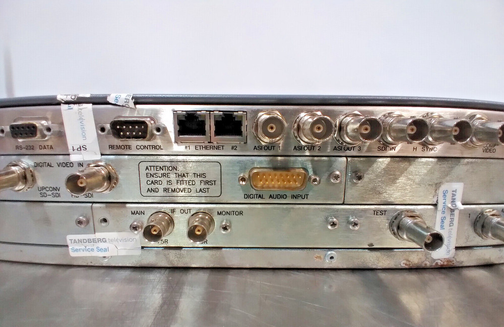 Tandberg Voyager E5788 - MPEG-2 HD Encoder with Satellite Modulator