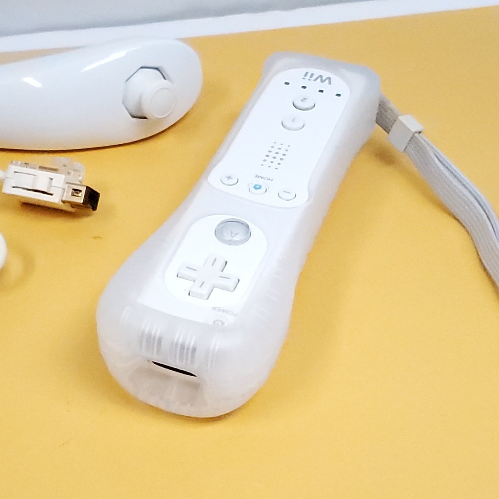 Official Nintendo Wii Controller
