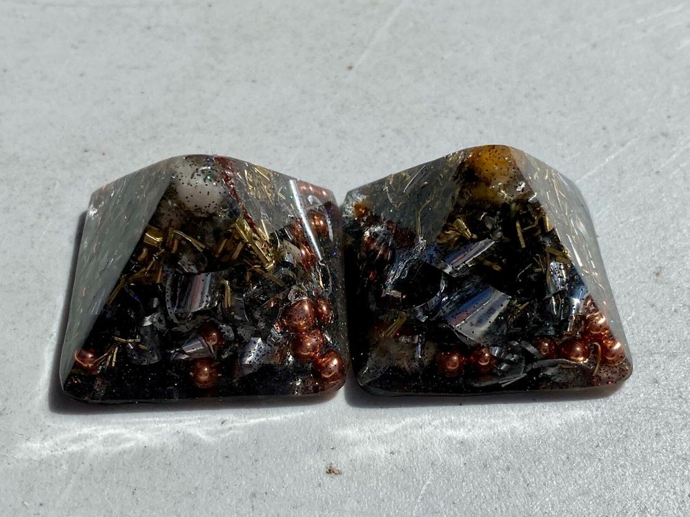 Holo Clear Small Pyramids Positive Orgone