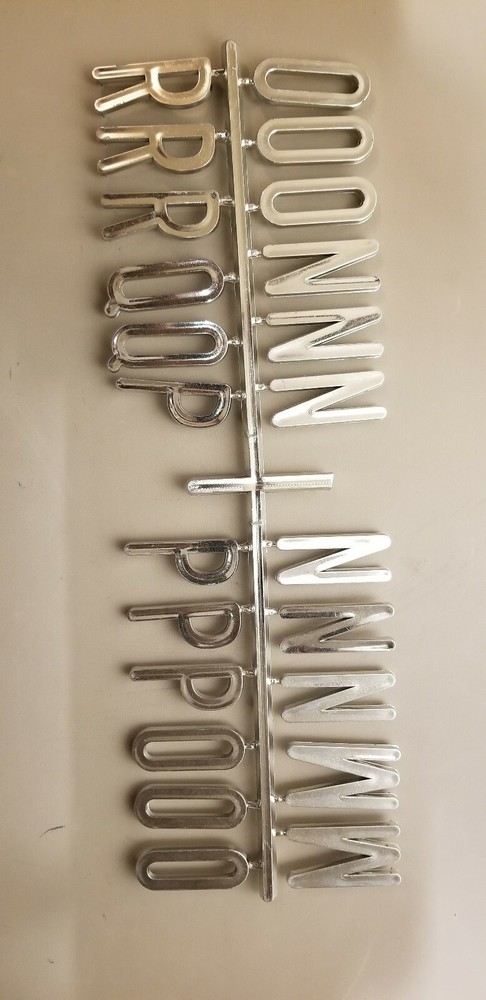 American Crafts DCWV Letterboard Letters 2" Silver