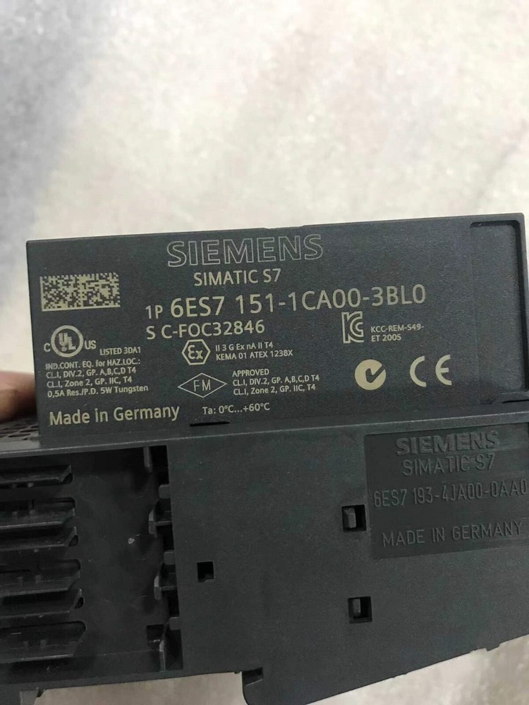 1PCS Test OK 6ES7 151-1CA00-3BL0 communication module