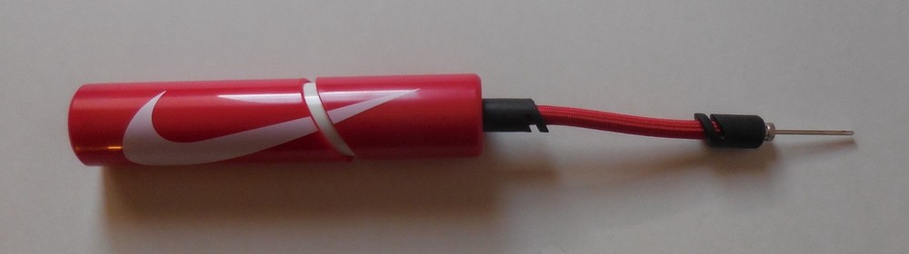 Nike Essential Ball Pump University Red/White/White