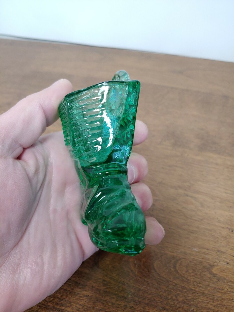 BEAUTIFUL GREEN GLASS BOOT MATCHSAFE STRIKER WALL PLAQUE