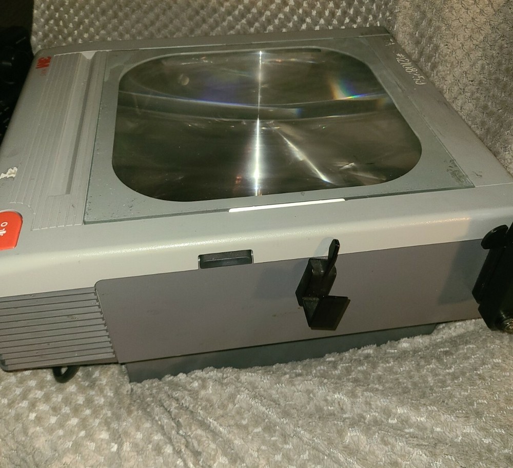 3M Model 9085 Overhead projector