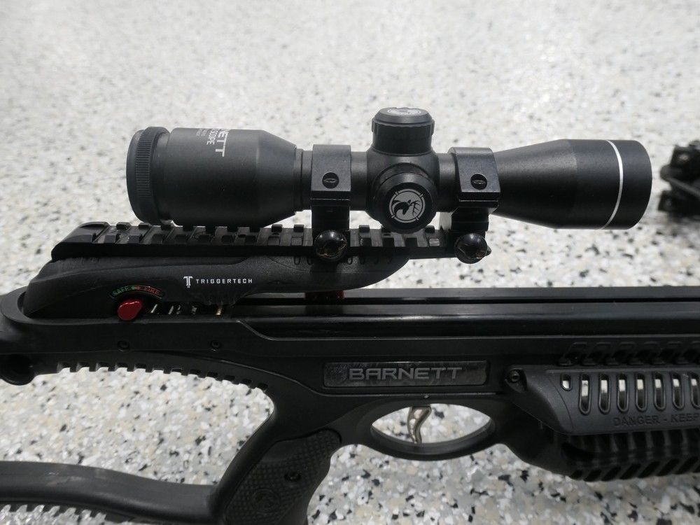 Barnett Whitetail Hunter Pro FX Crossbow W/Case