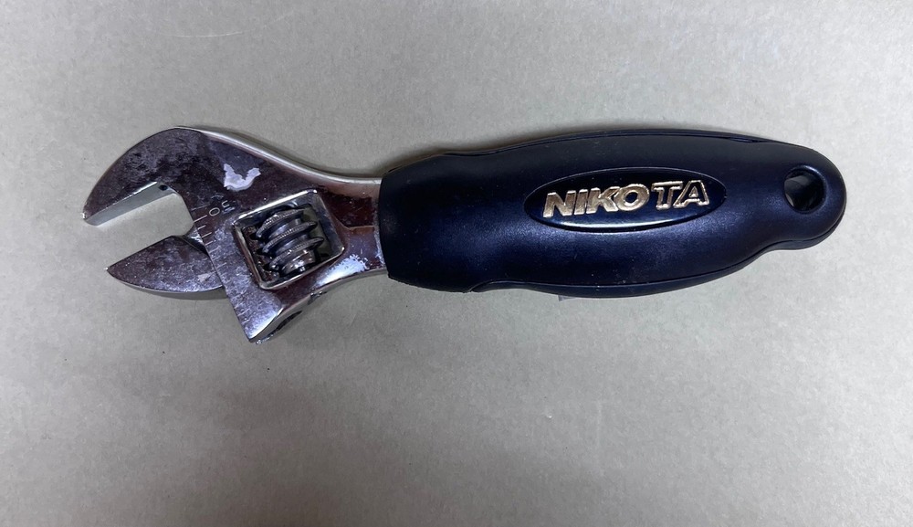 Nikota short stubby wrench