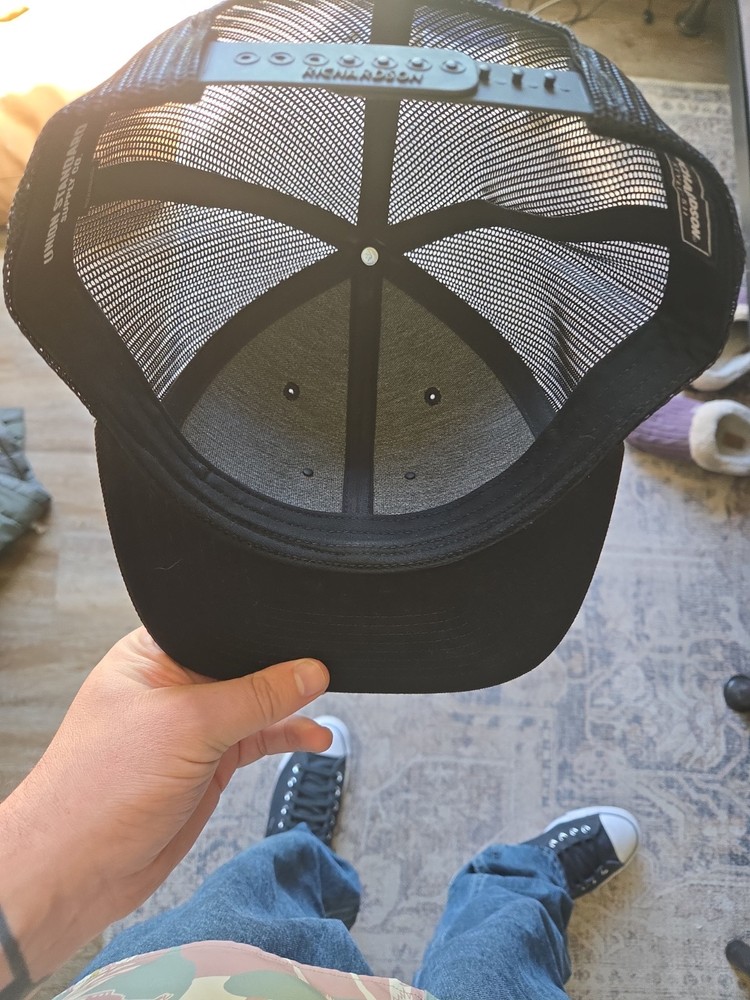 We Knife Exclusive Hat Blach Mesh Richardson Snapback
