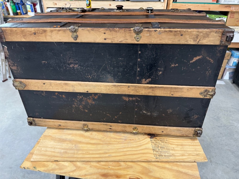 vintage steamer trunk chest