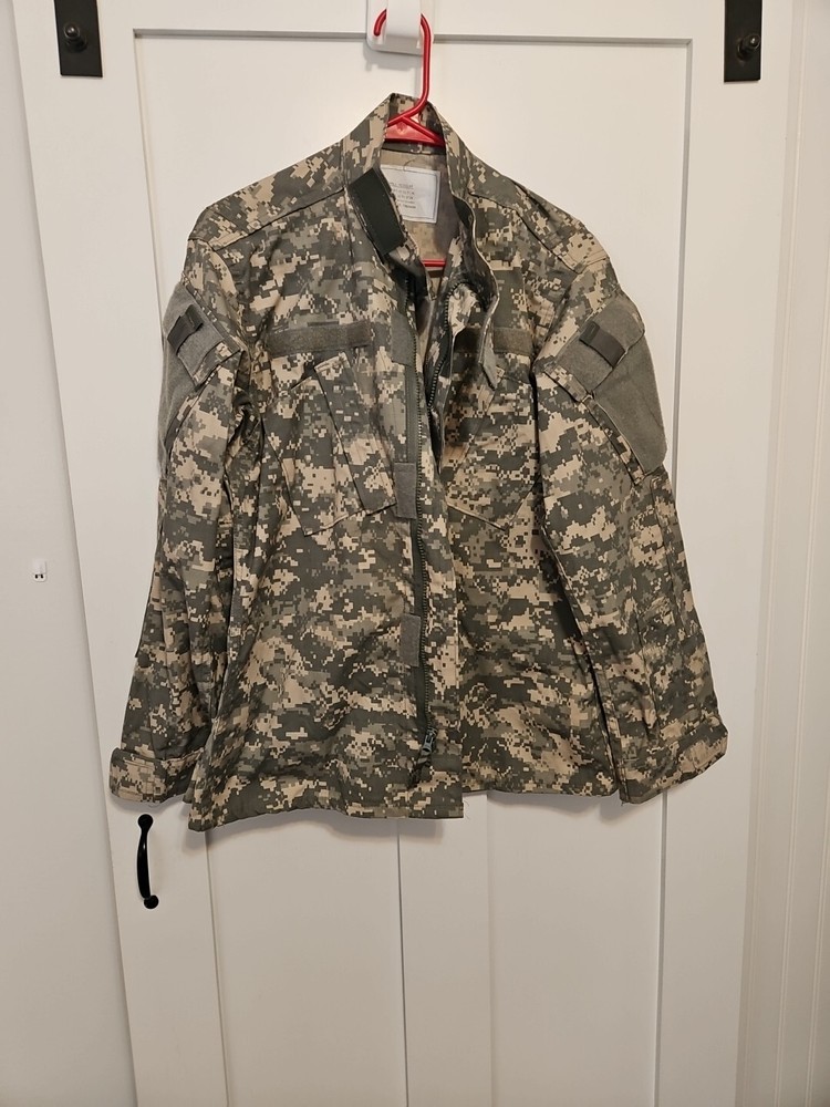 Army Combat Uniform Coat Mens Small Regular Digital Camo Read Description