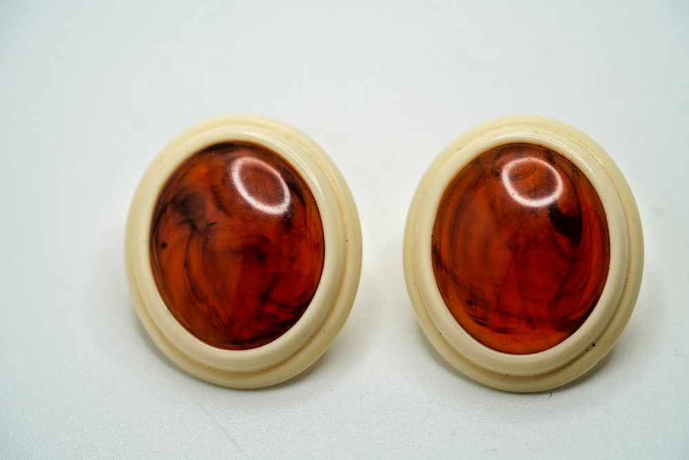 Vintage Plastic Faux Amber Stud Earrings 2.7cm EB3