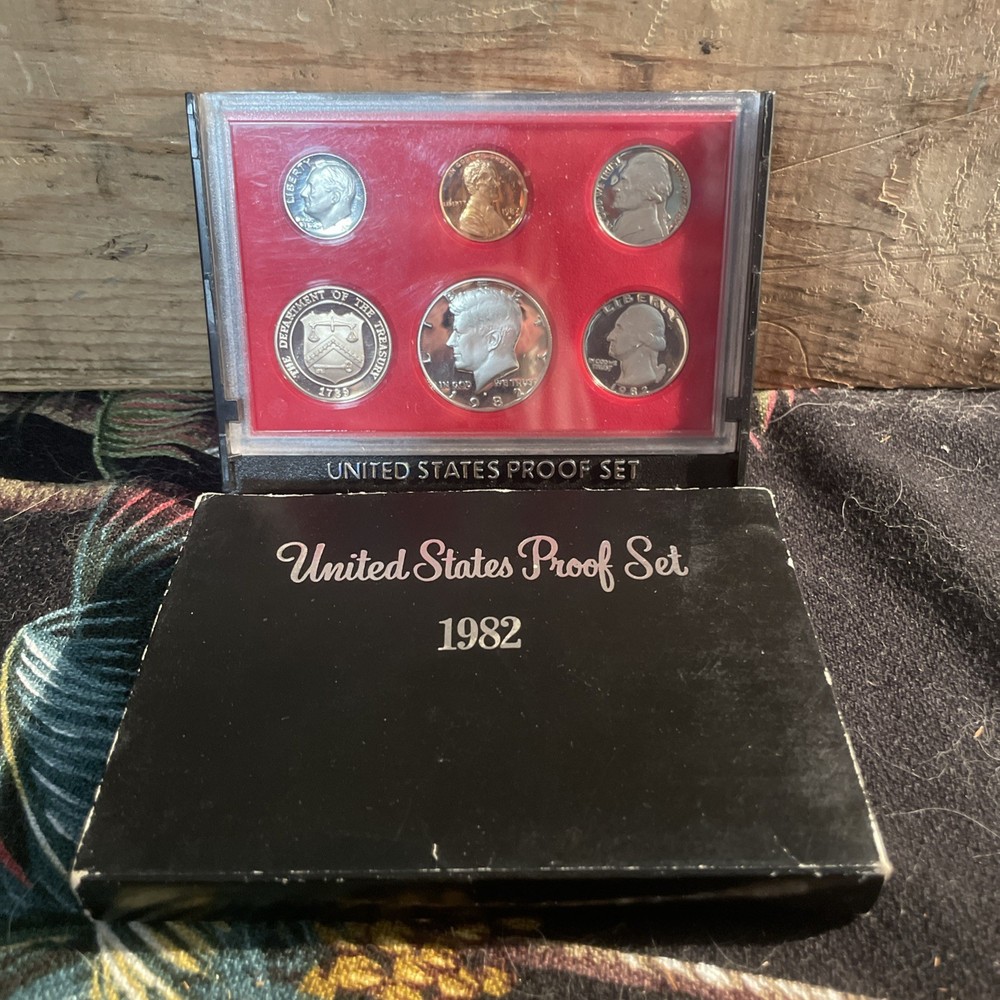 1982 Clad Proof Set U.S. Mint Original Government Packaging OGP