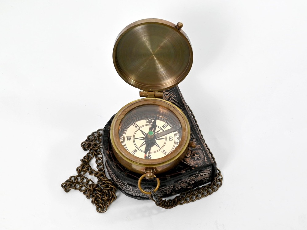 Engraved Compass Customized Brass Compass For Anniversary Birthday Gift 1P