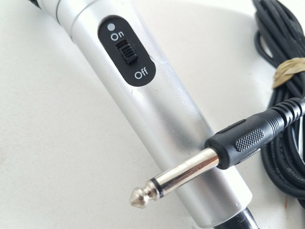 Handheld Dynamic Karaoke Computer MICROPHONE Vocal DJ PA Mic