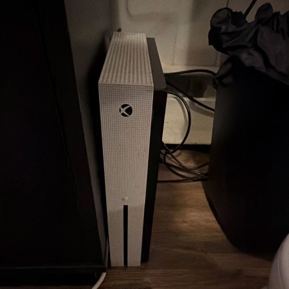 Microsoft Xbox One S White Home Console HDMI Blu-Ray Compatible