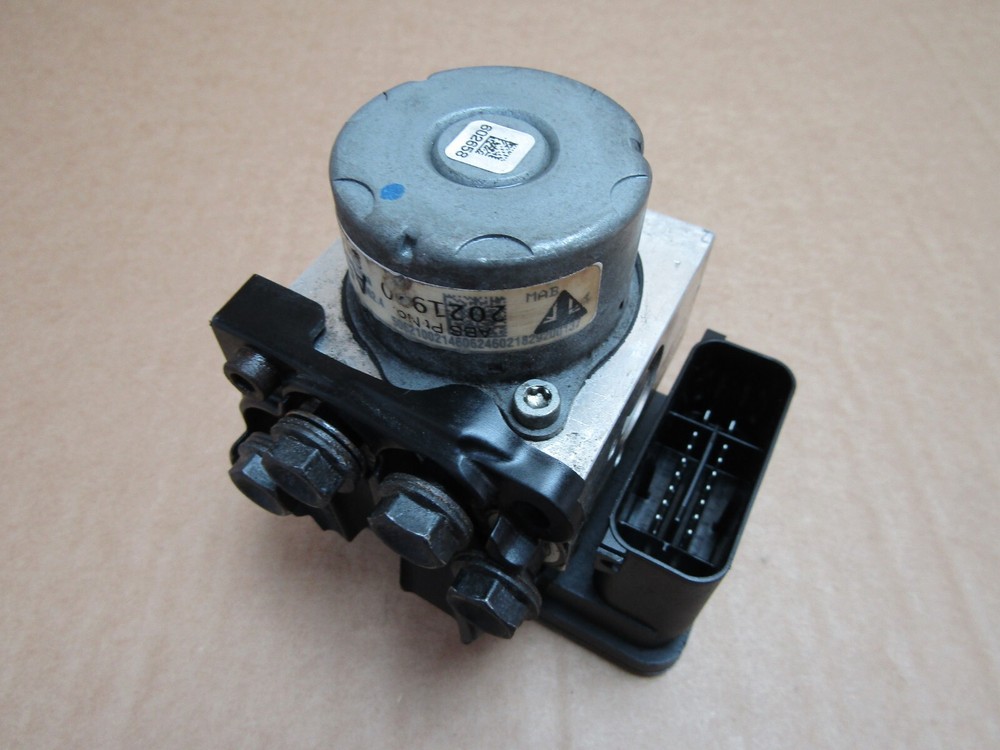 Triumph Speed Twin 1200 2019 ABS pump control unit module (14502)