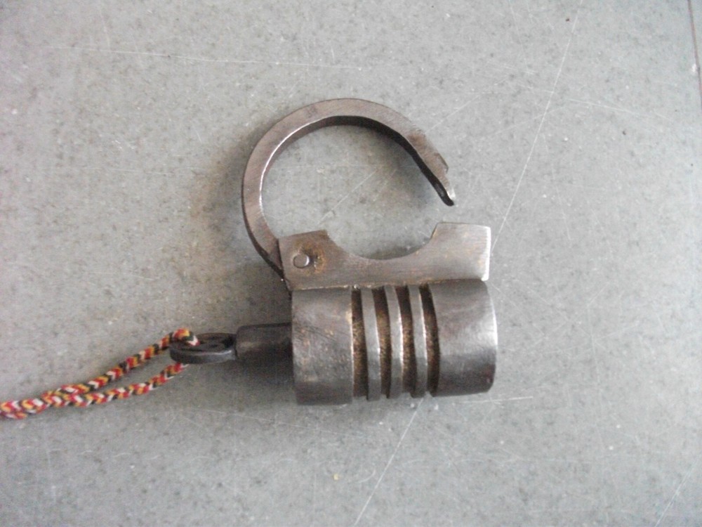 4 Pc Vintage Iron Different Shape Solid Handcrafted Heavy Padlock