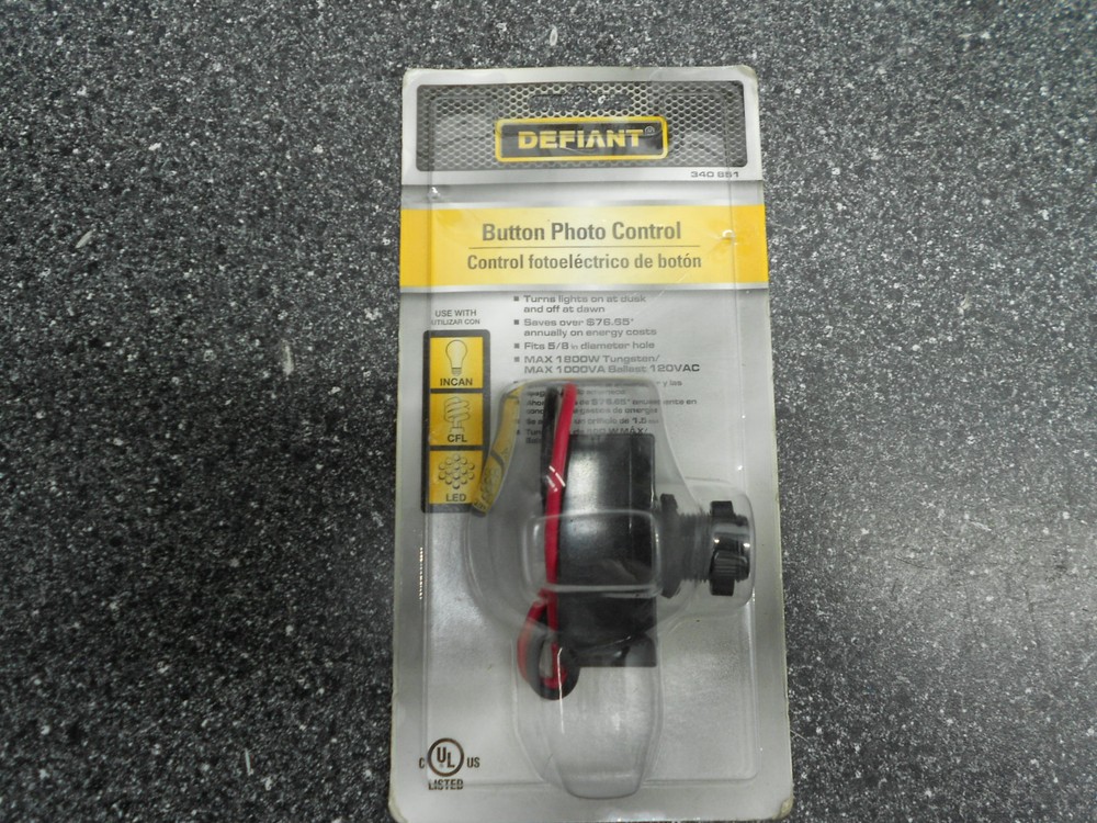 DEFIANT BUTTON PHOTO CONTROL 340 851