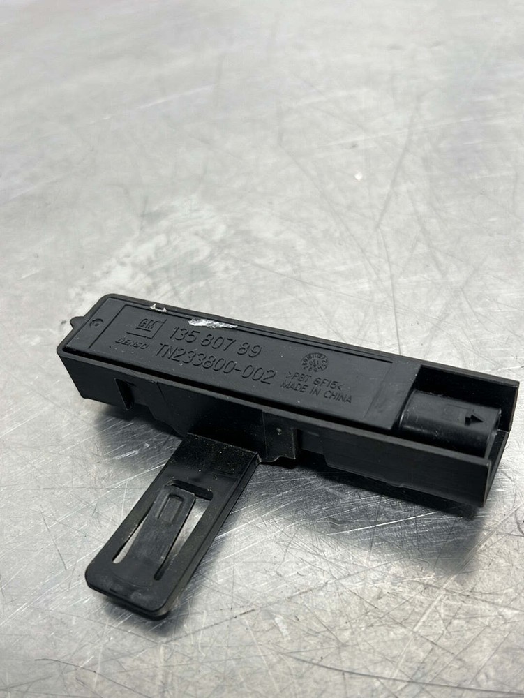 2022 CAMARO SS Ignition Lock Key Transmitter Antenna 13580789