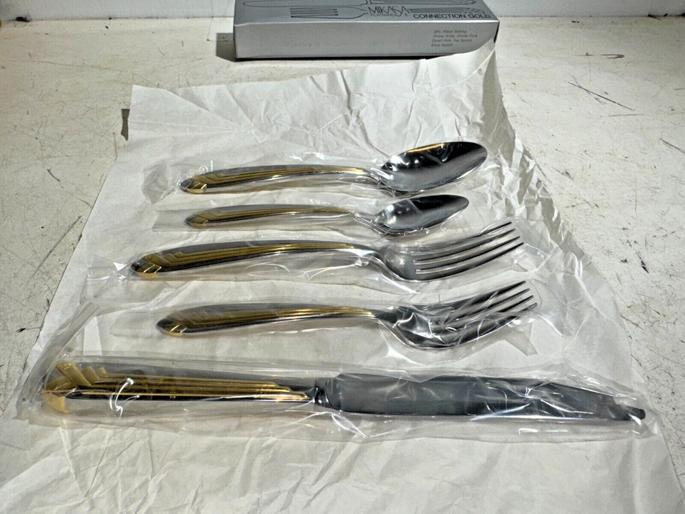 Mikasa Gerald Patrick Connection Gold 5pc Place Setting Flatware Set G3355/599