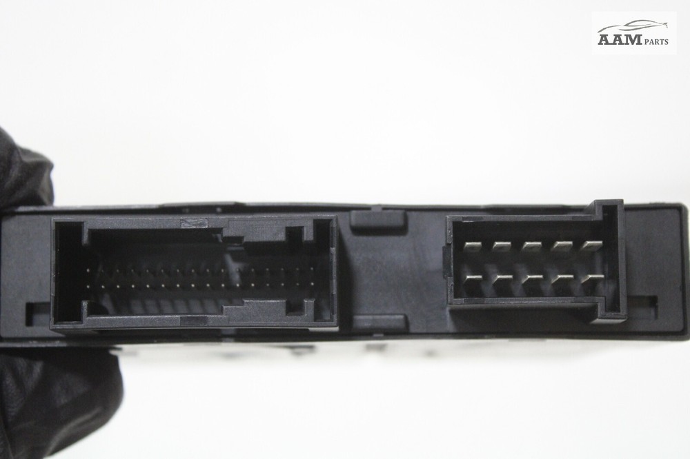 2018-2023 FREIGHTLINER CASCADIA FRONT LEFT DOOR COMPUTER CONTROL MODULE UNIT OEM