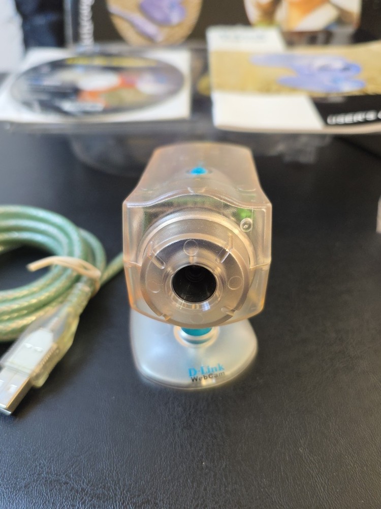 Vintage D-Link DSB-C100 USB Digital Video Camera-Complete in Box Retro Webcam