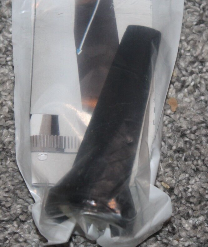 Laird Technologies ETRAB4103 UHF 410-430 Antenna