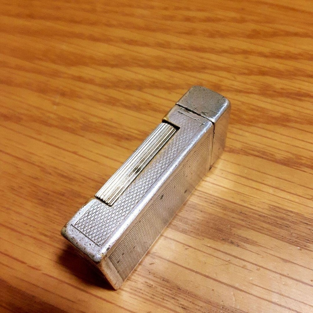 Working Dunhill auto roller oil lighter silver short without box