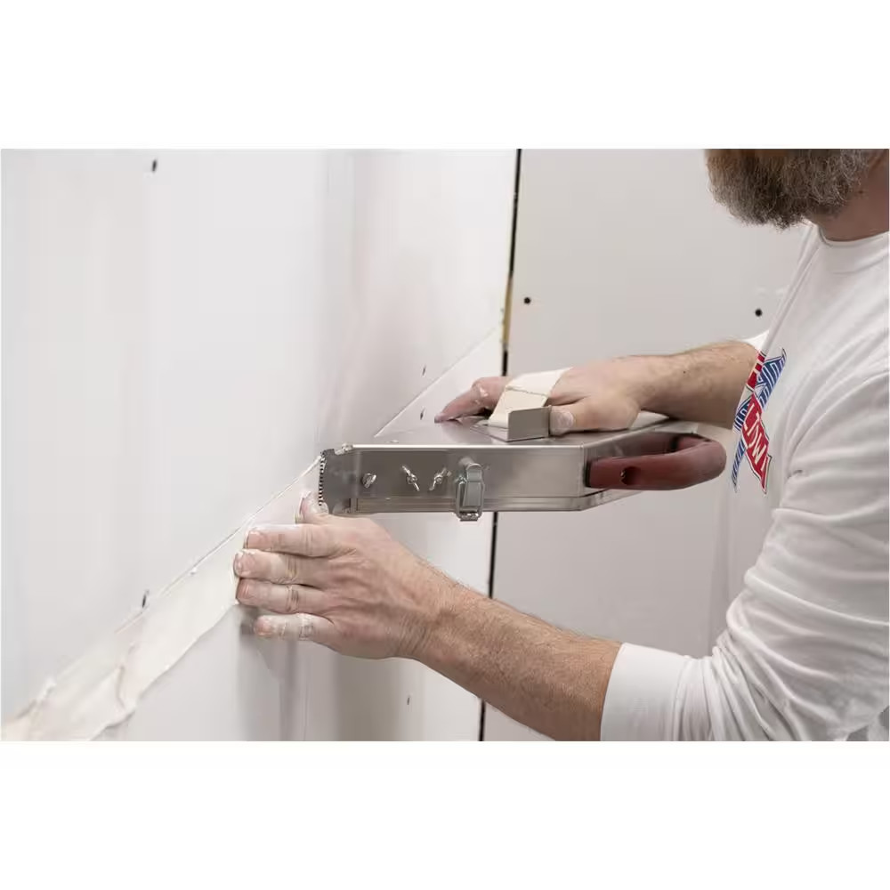 Right-Hand Drywall Taper