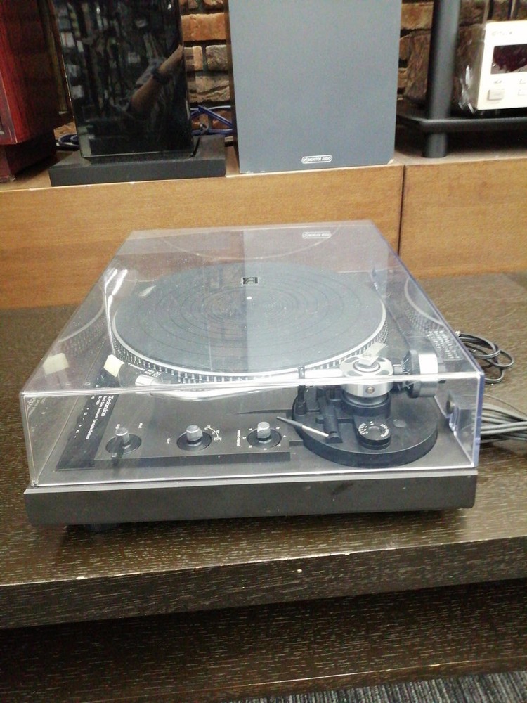 Technics SL-1900 Turntable Direct Drive Record Player Working