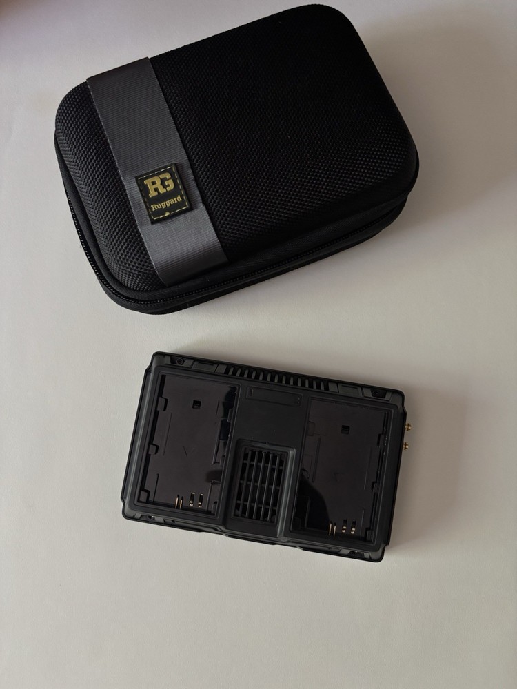 Blackmagic Video Assist 3G-SDI/HDMI 5" (BUNDLE!)